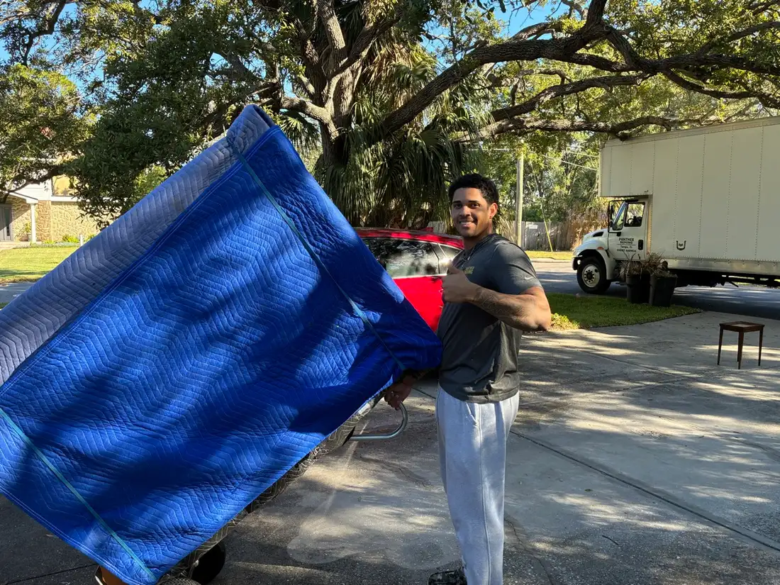 Panther Moving serving Riverview